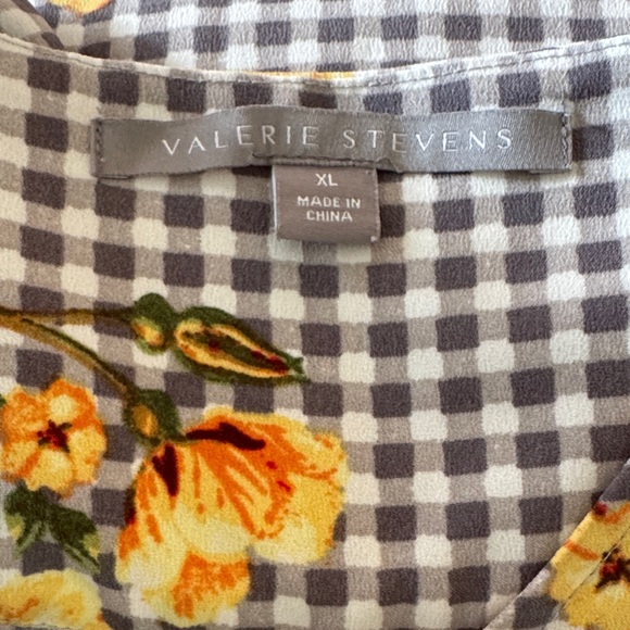 Valerie Stevens Gingham Print Women’s Top – Size XL - Picture 6 of 7